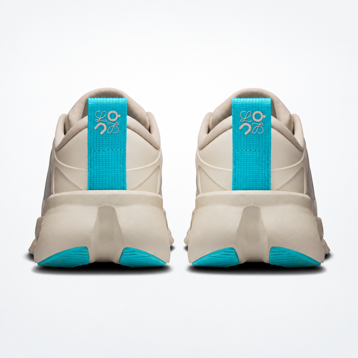 LOEWE × On Cloudsolo – Sand / Turquoise